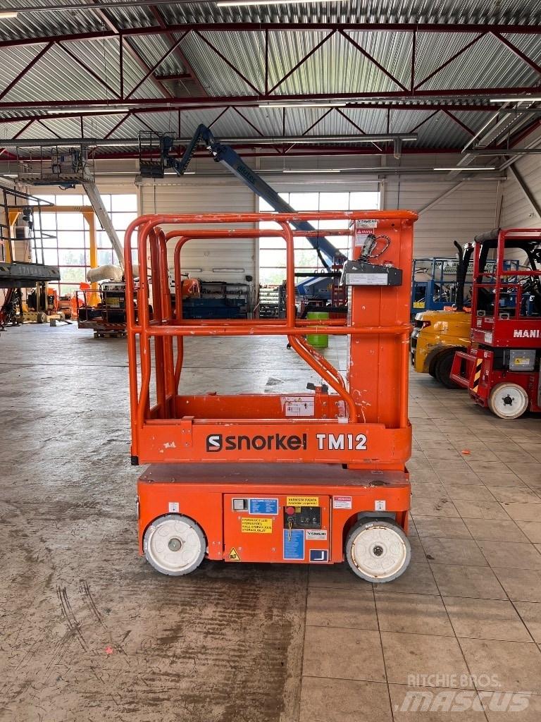Snorkel TM 12 Vertical mast lifts