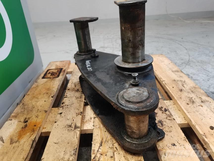 CAT TH 330 {Banan} Booms and dippers