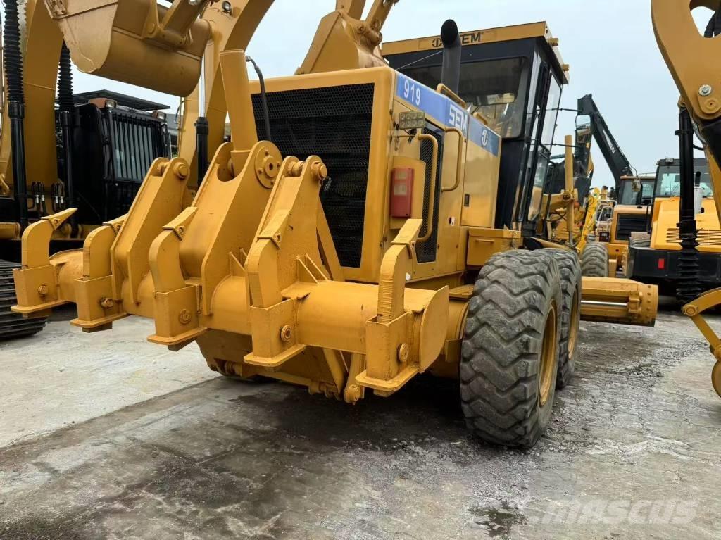 SEM 919 Motor Graders