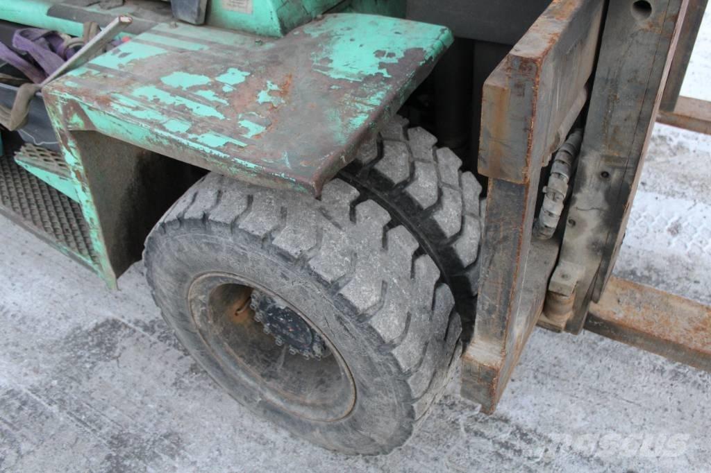 Mitsubishi FD 70 Diesel Forklifts