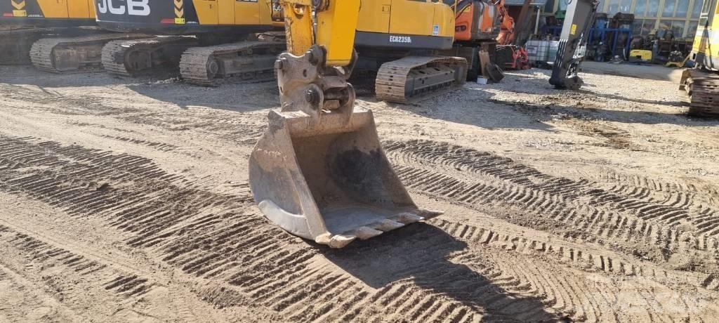 JCB JS 145 LC Plus Crawler Excavators