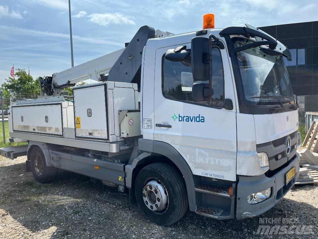 VERSALIFT VT-54-LF Truck Mounted Aerial Platforms