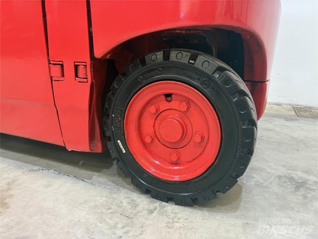 Linde E20PH 02 Electric Forklifts