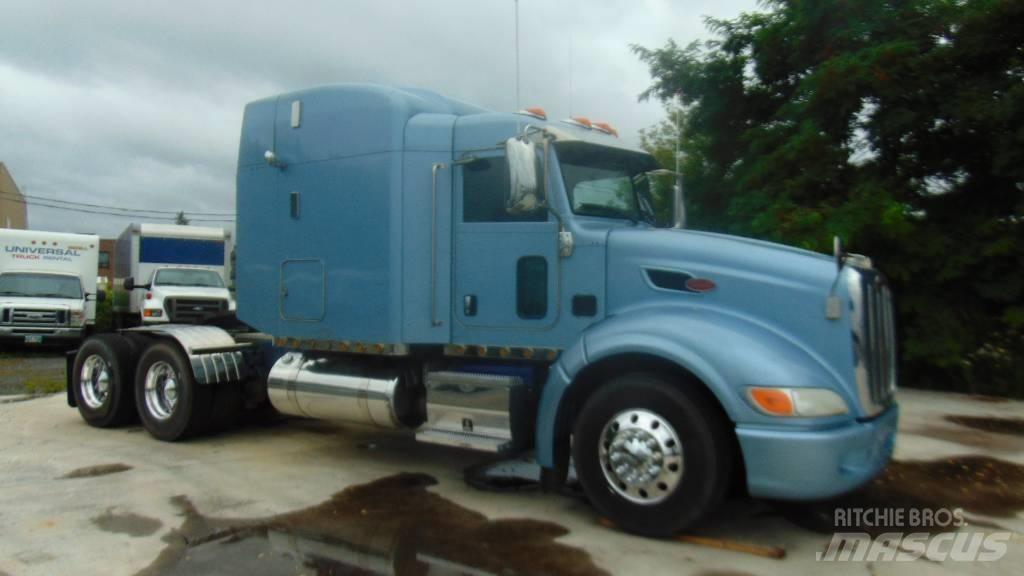 Peterbilt 386 Conventional Trucks / Tractor Trucks