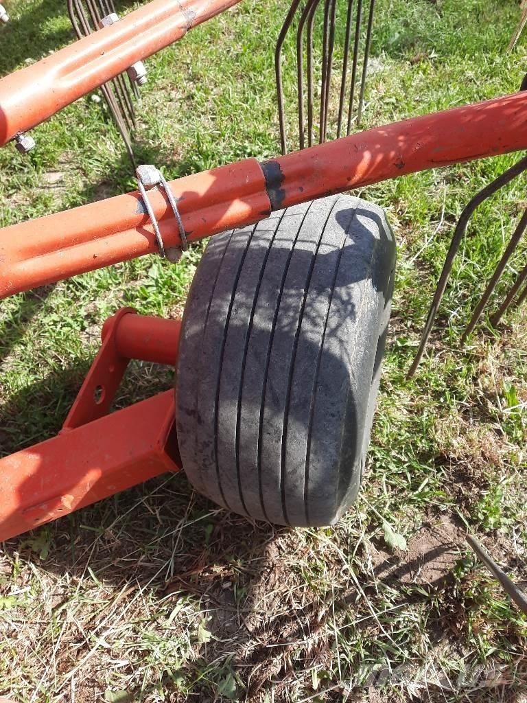 Kuhn GA6632 Swathers \ Windrowers