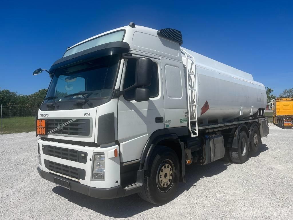 Volvo FM 440 Tank Trucks