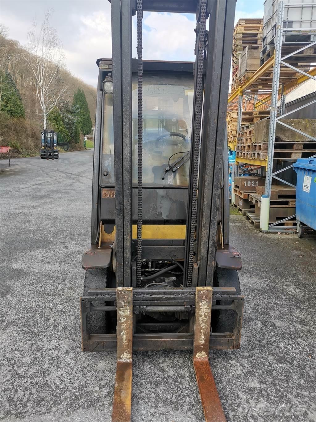 Yale GDP25VX-V Diesel Forklifts