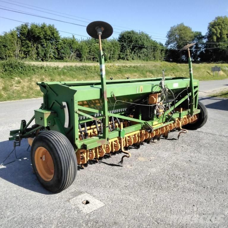 Amazone D7 40E Farm Drills