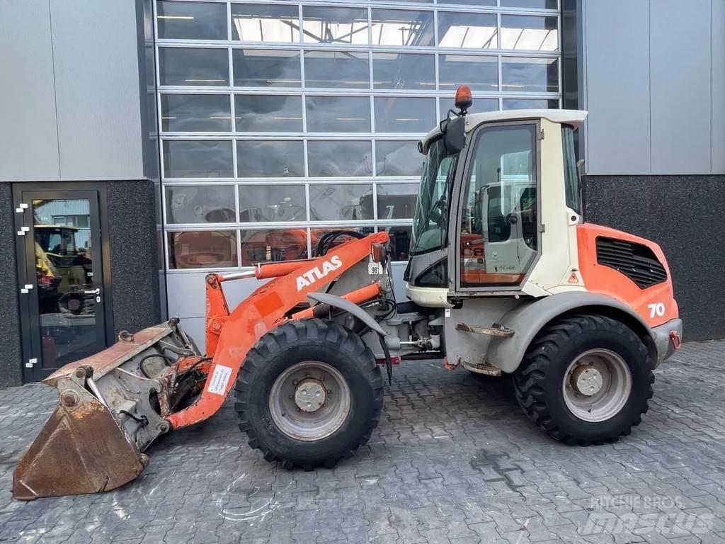 Atlas AR70 Wheel Loaders