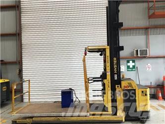 Hyster R30XMF3 High lift order picker