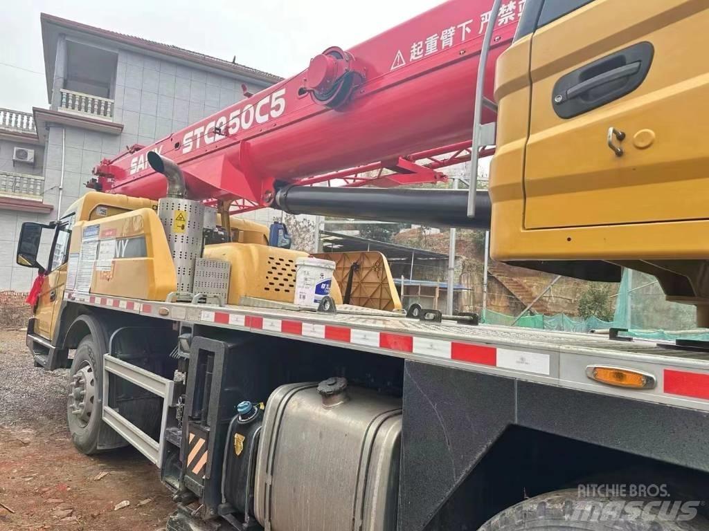 Sany STC 250 C5 Mobile and all terrain cranes