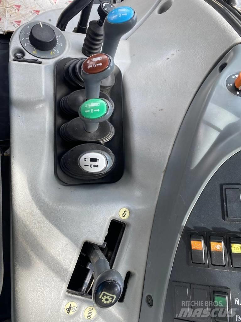 Valtra T 121 HT Tractors