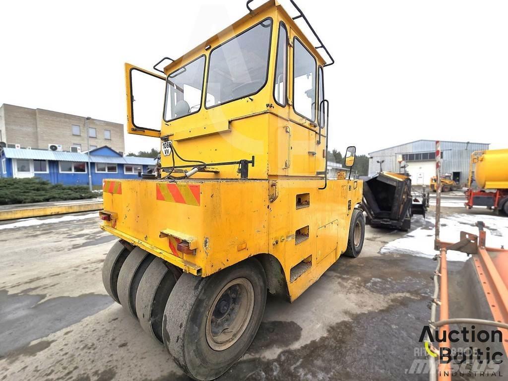 Hamm GRW 18 Pneumatic tired rollers