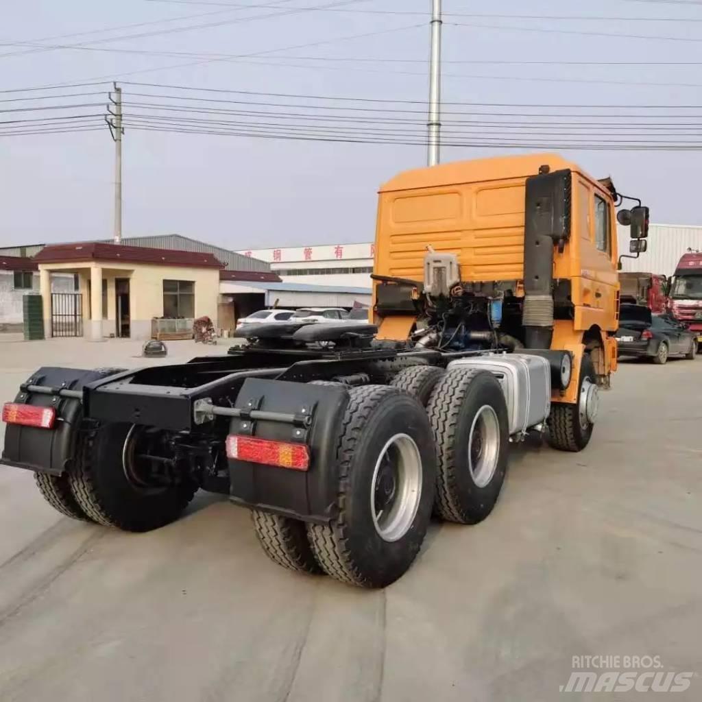 Shacman F3000 6X4 Conventional Trucks / Tractor Trucks
