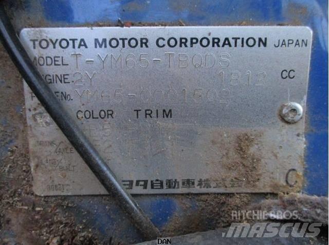 Toyota T-YM65 Flatbed Trucks