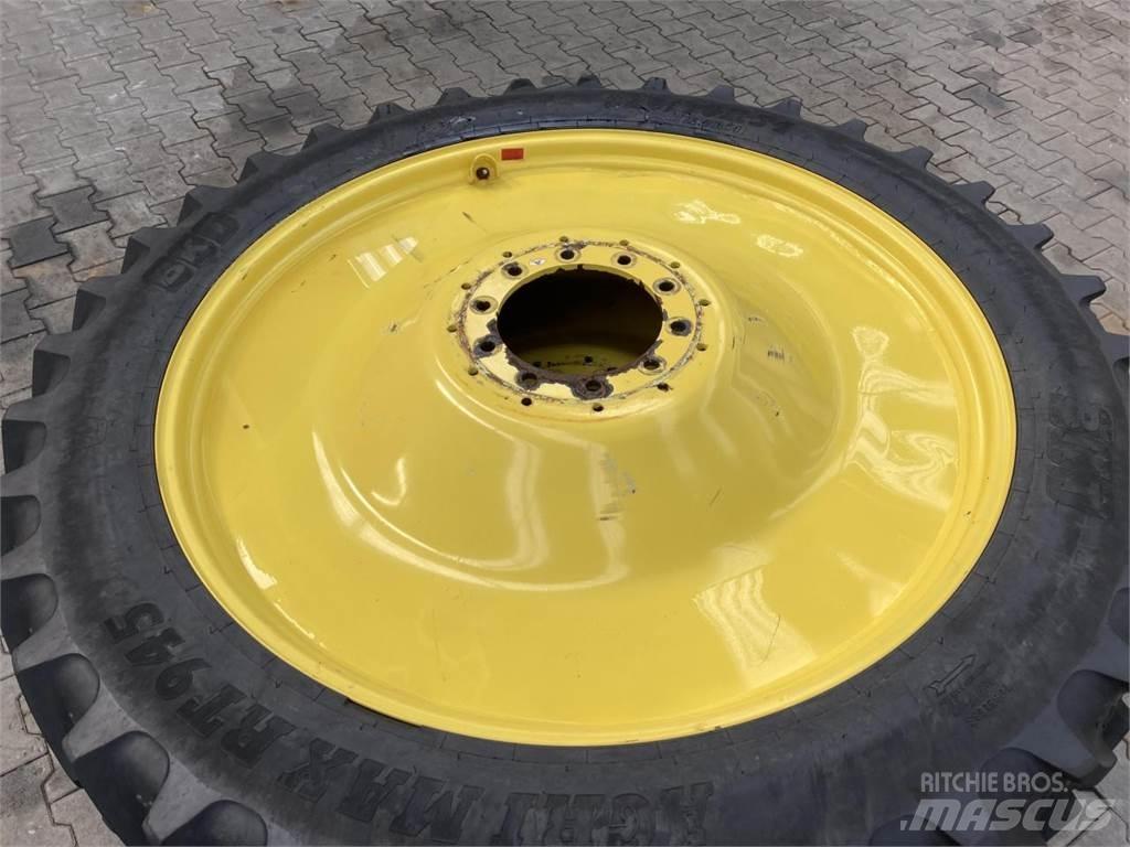 BKT 320/90R54 Tires, wheels and rims