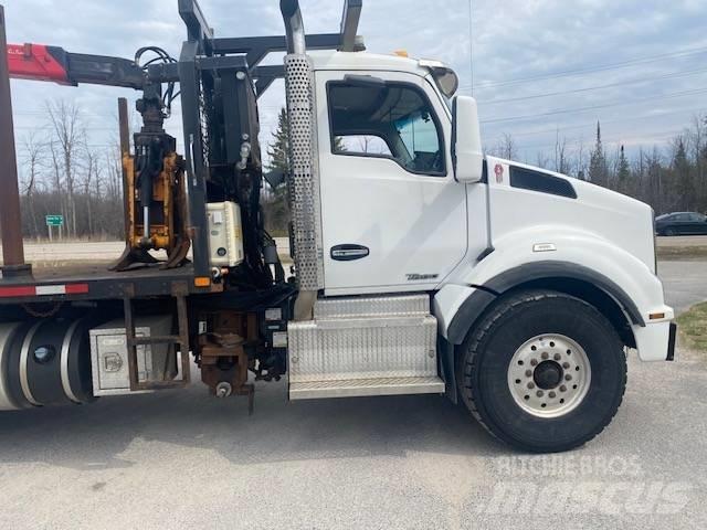 Kenworth T 880 Log trucks