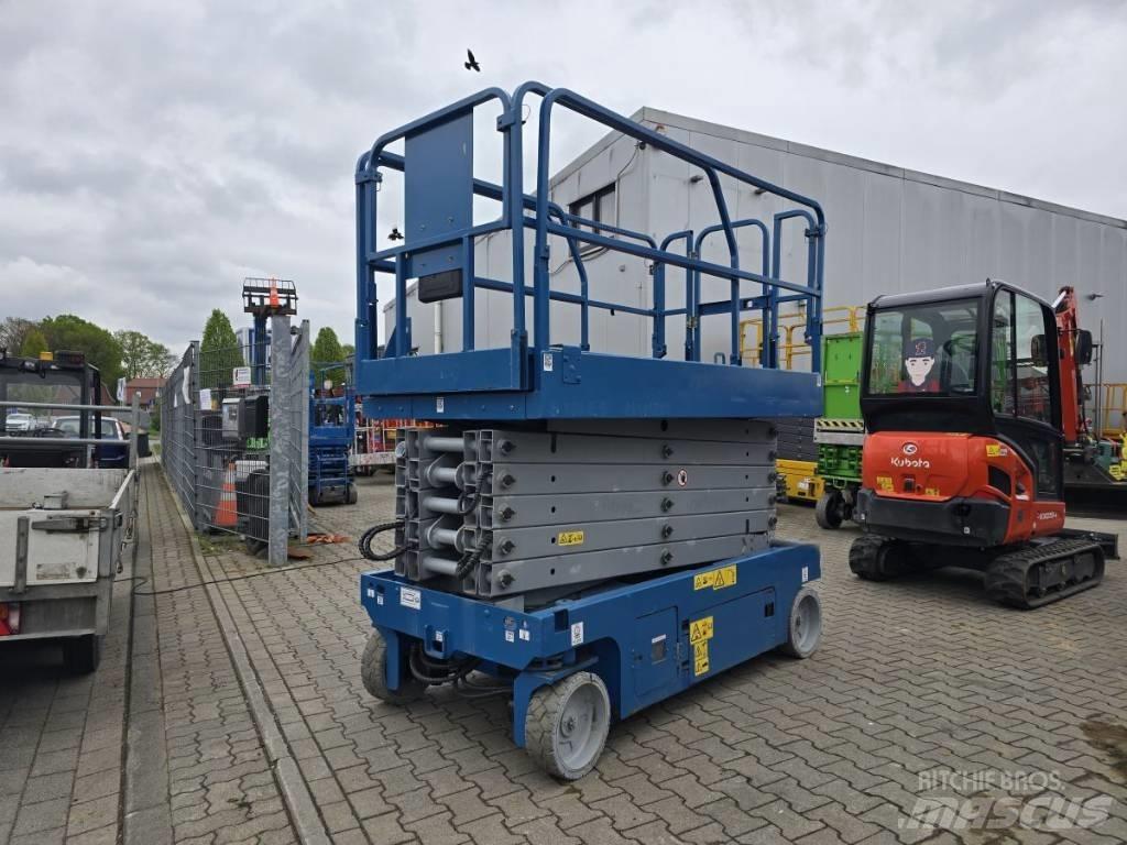 Genie GS 4047 Scissor Lifts