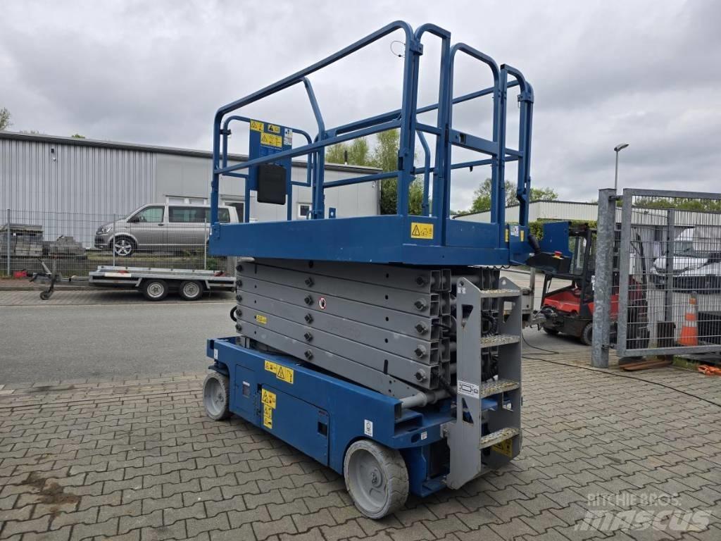 Genie GS 4047 Scissor Lifts