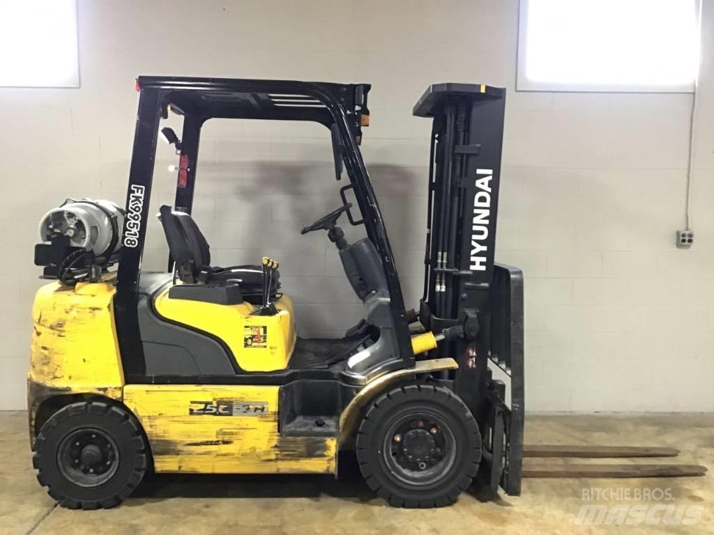 Hyundai 25 L-7 A Forklift trucks - others