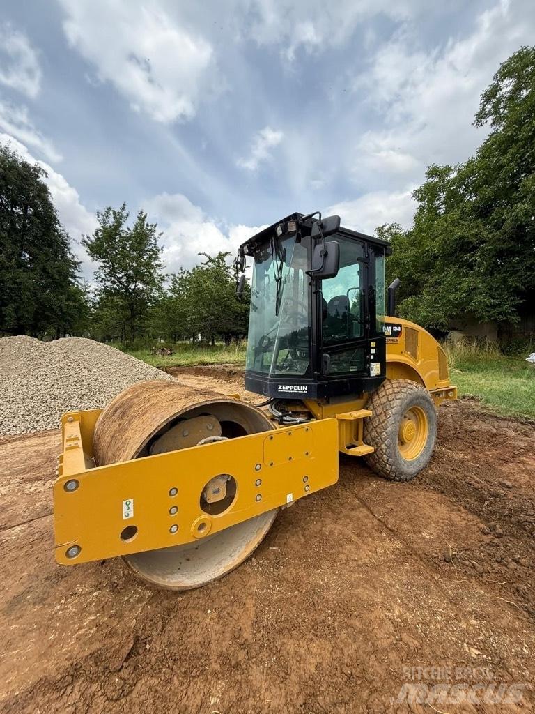 CAT CS44B - CS 44 B Single drum rollers