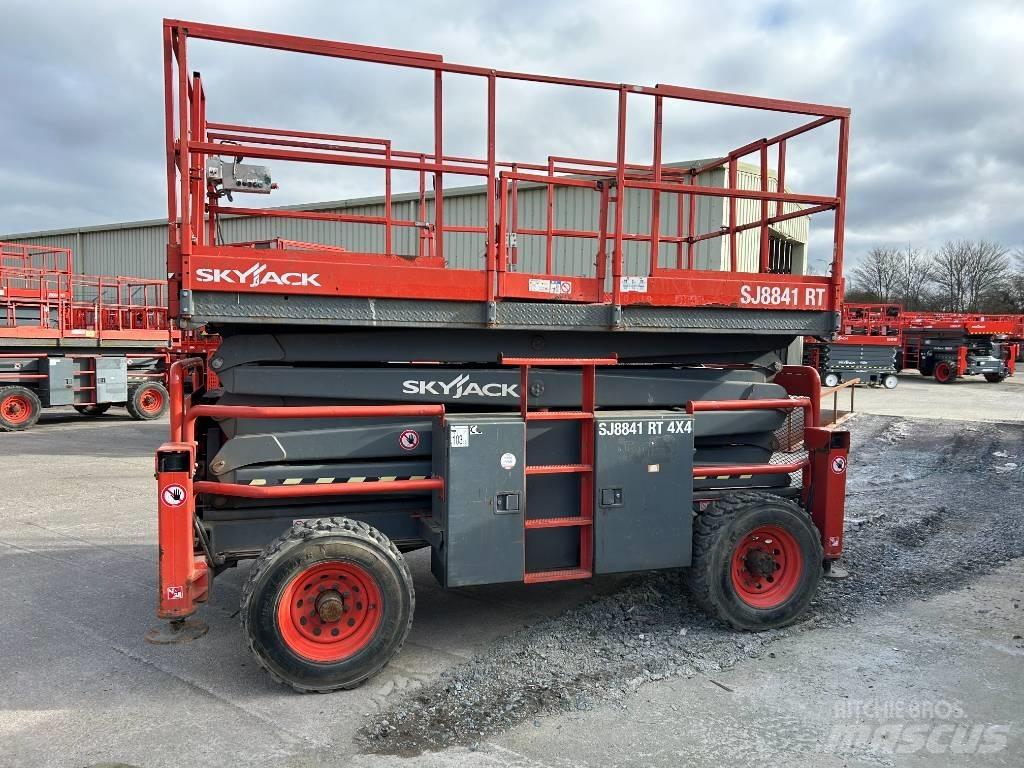 SkyJack SJ 8841 RT Scissor Lifts