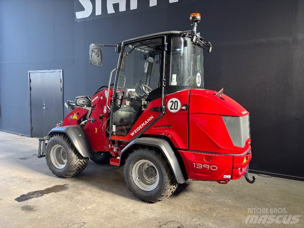 Weidemann 1390 Skid Steer Loaders
