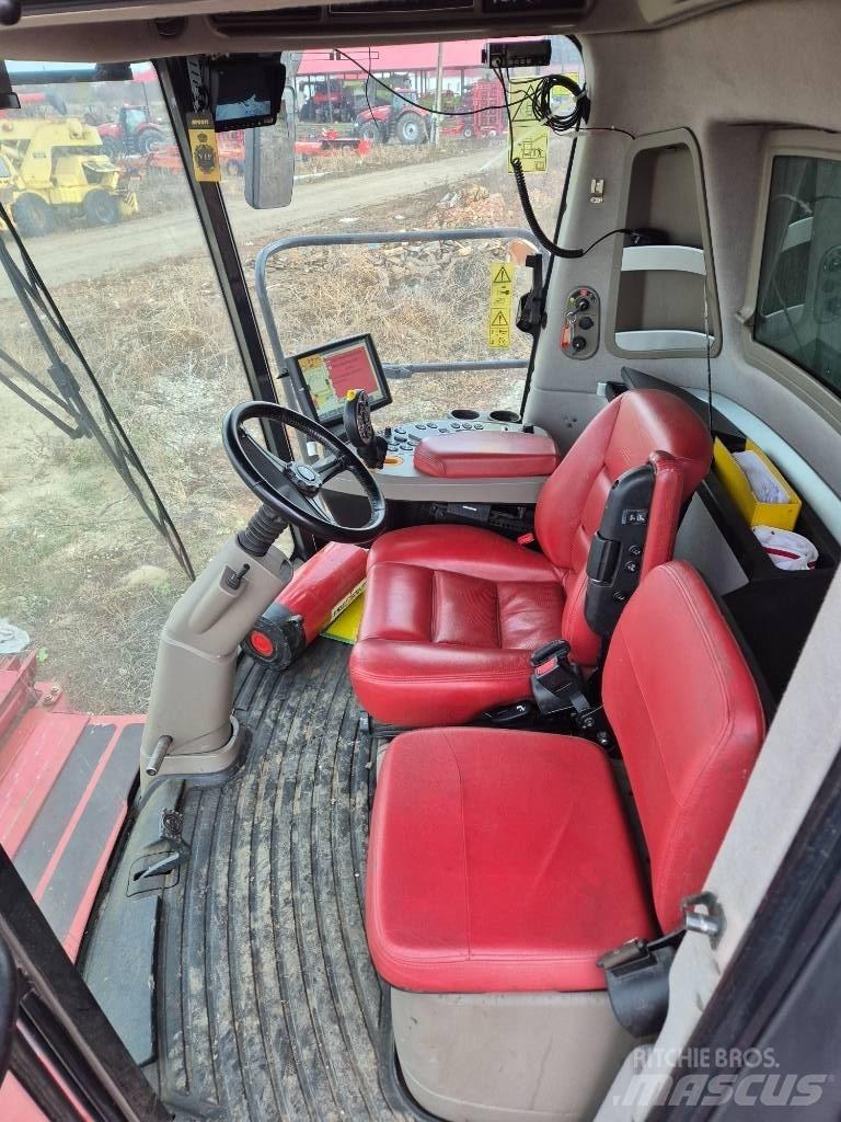 Case IH 9240 Combine Harvesters