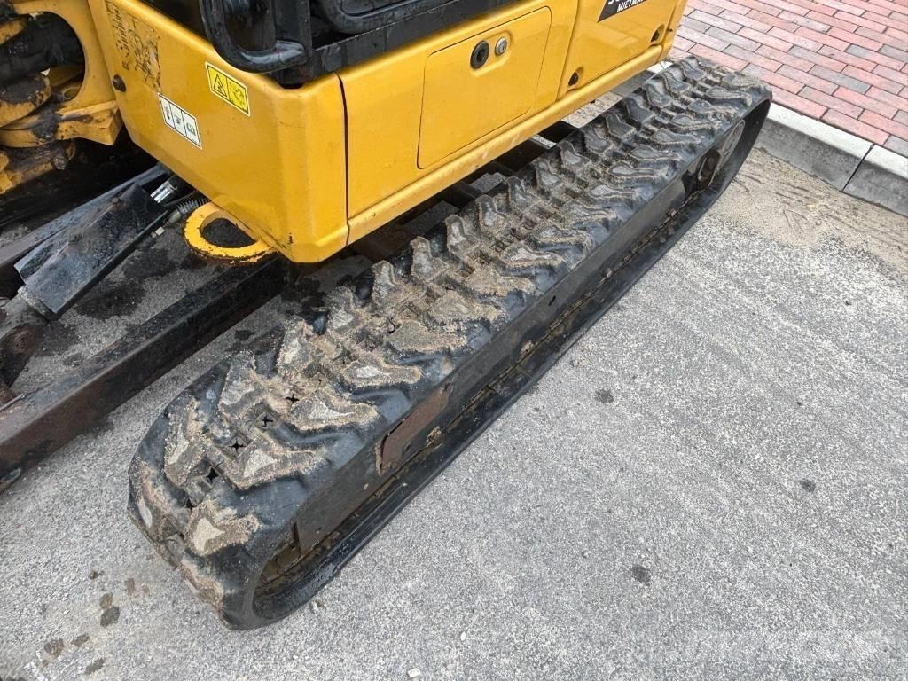 CAT 302 CR Mini Excavators <7t (Mini Diggers)