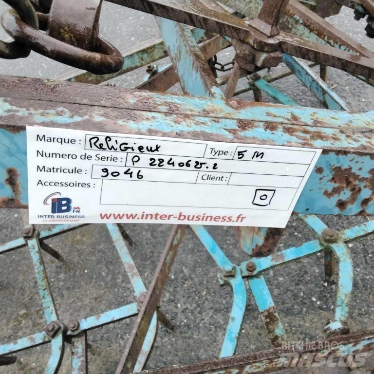 Religieux PORTE 5M Harrows