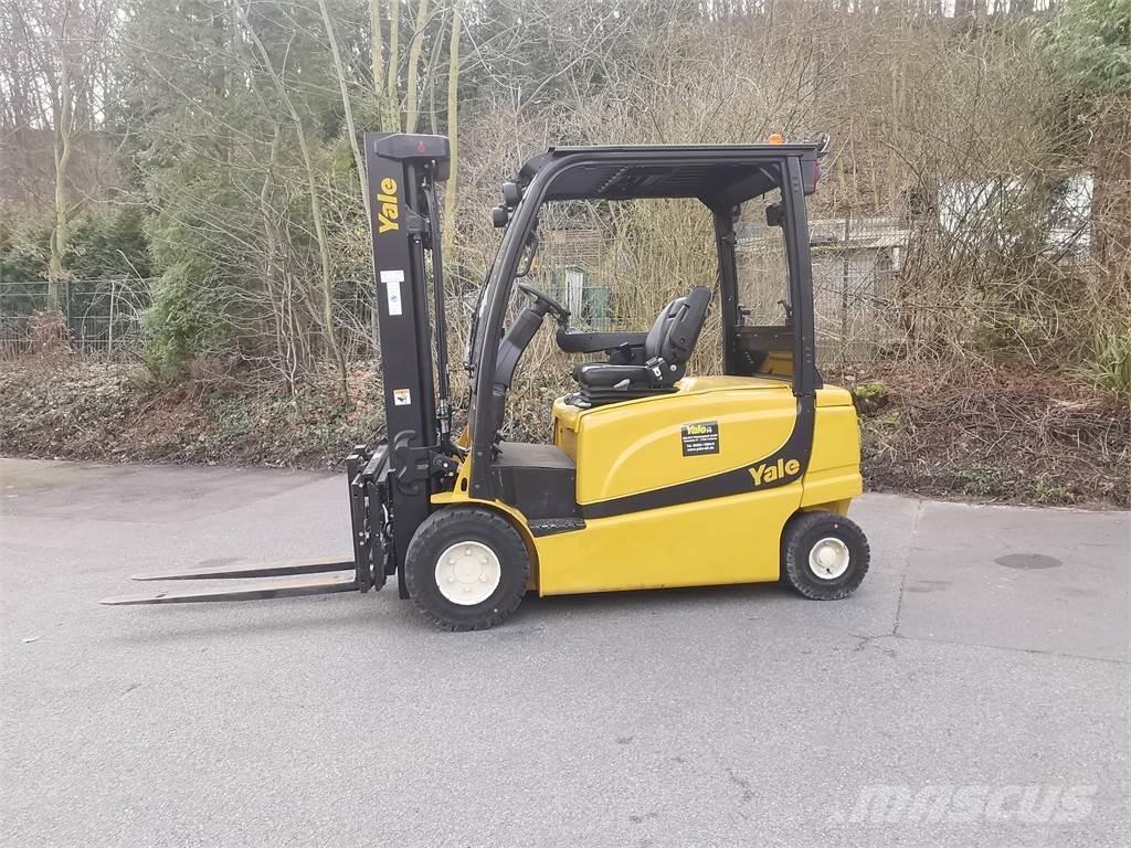 Yale ERP30VL Electric Forklifts
