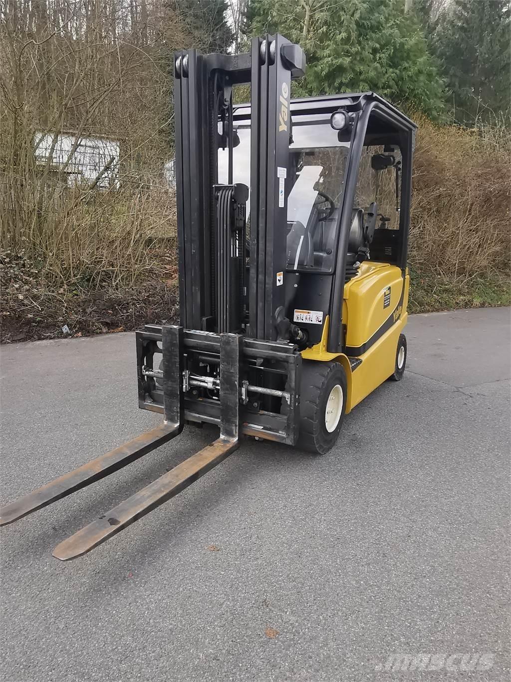 Yale ERP30VL Electric Forklifts