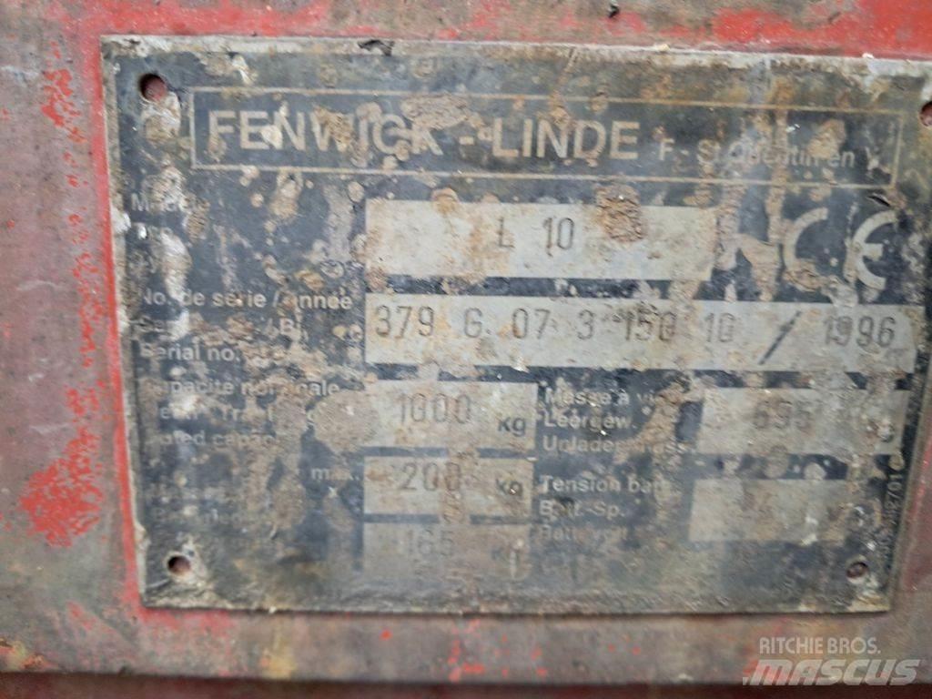 Linde L10 Pedestrian stacker