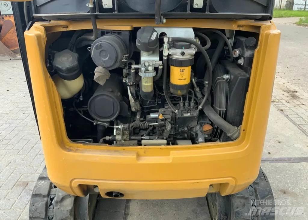 CAT 302.4D Mini Excavators <7t (Mini Diggers)