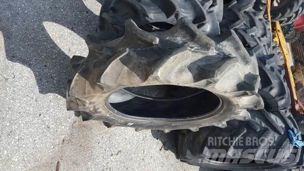  Pneus 9.5-24 Tires, wheels and rims