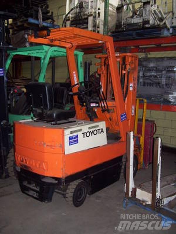 Toyota 2FBCA15 Electric Forklifts