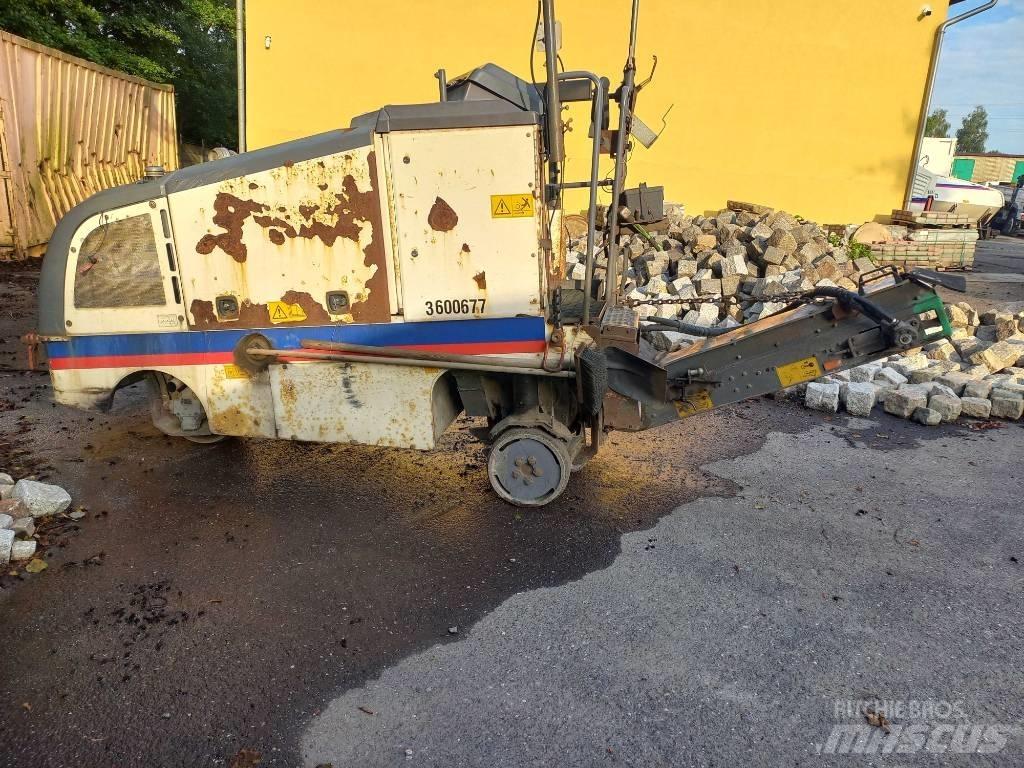 Wirtgen W 35 DC Asphalt Recycling Equipment