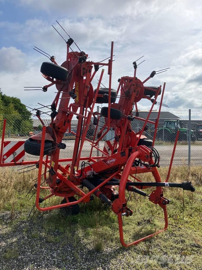 Kuhn GF 8702 Rakes and tedders