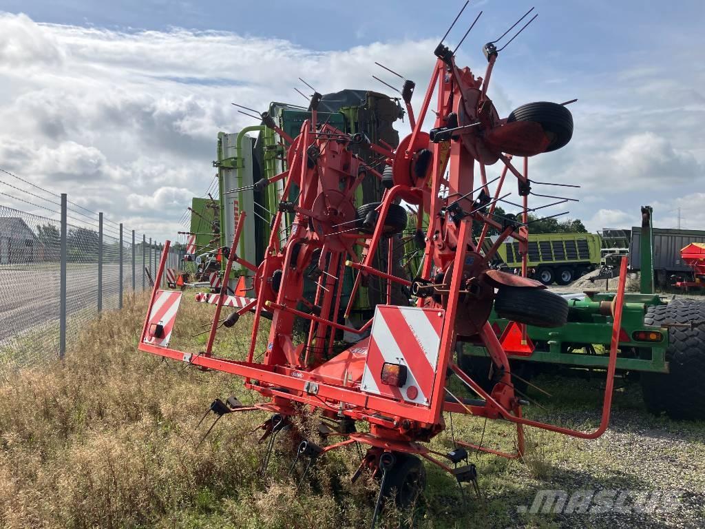 Kuhn GF 8702 Rakes and tedders