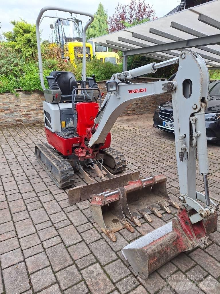 Takeuchi TB 210 R Mini Excavators <7t (Mini Diggers)