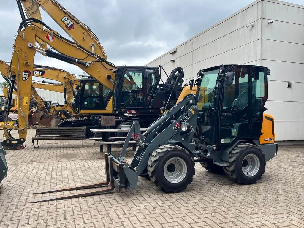 GiANT G2200HD Wheel Loaders