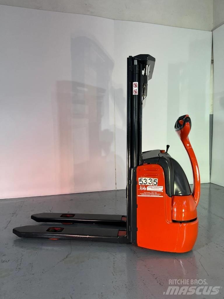 Linde L12 Pallet Truck
