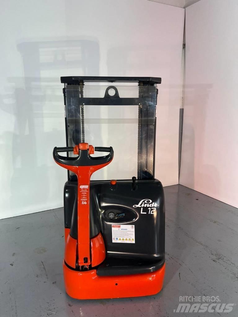 Linde L12 Pallet Truck