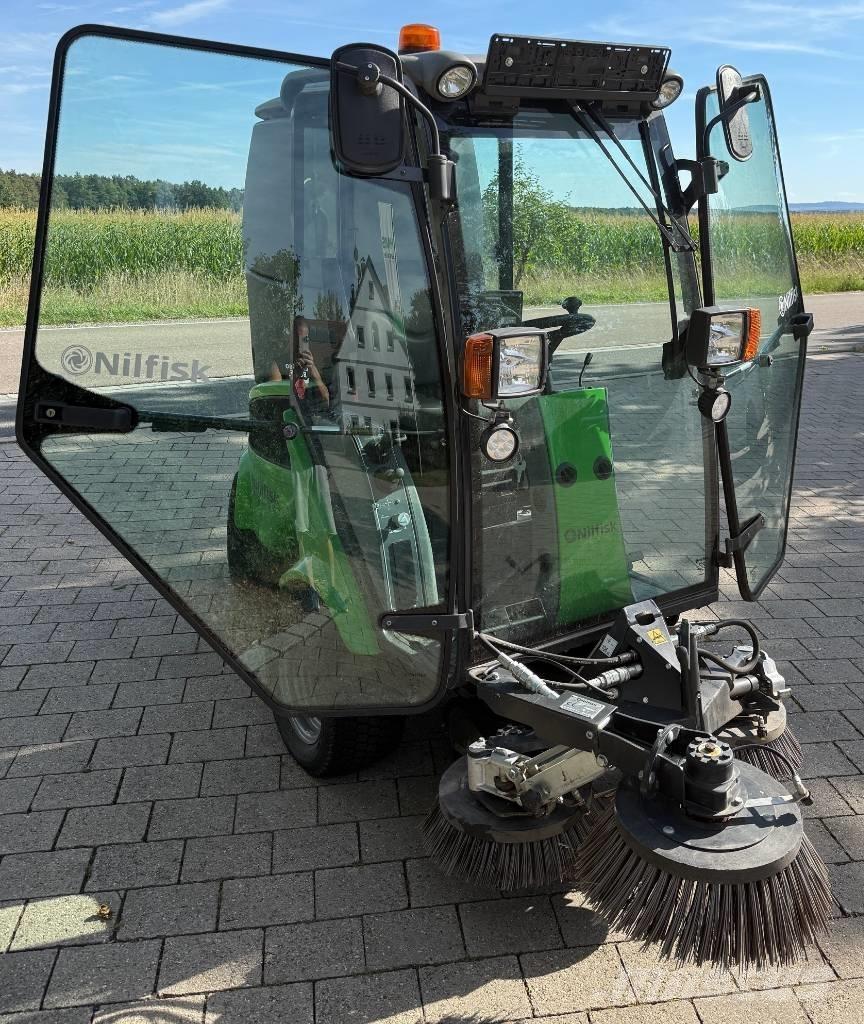Nilfisk 2250 Utility Tool Carriers