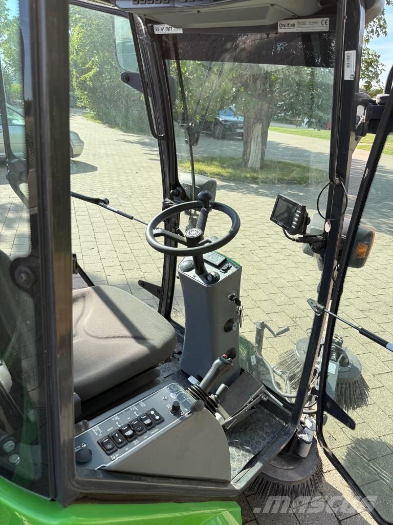 Nilfisk 2250 Utility Tool Carriers