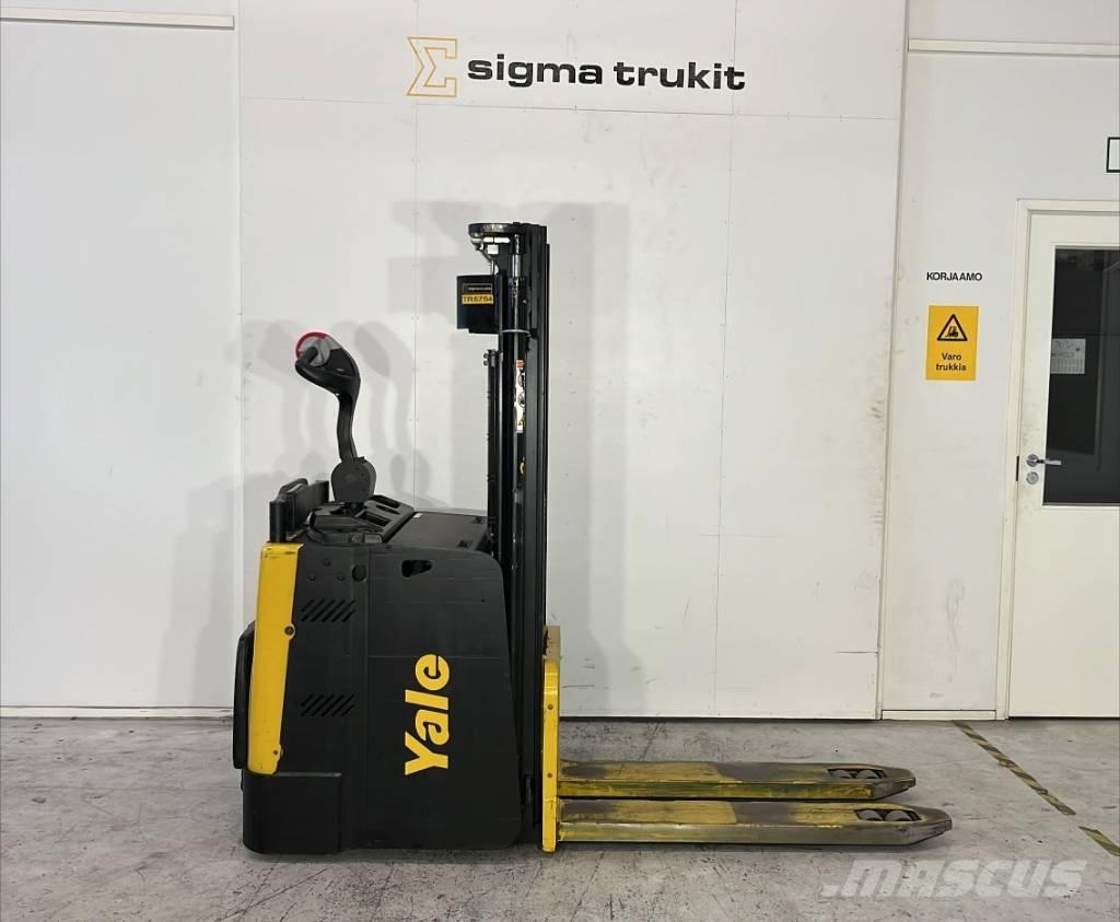 Yale MP 20 XD Self Propelled Stackers
