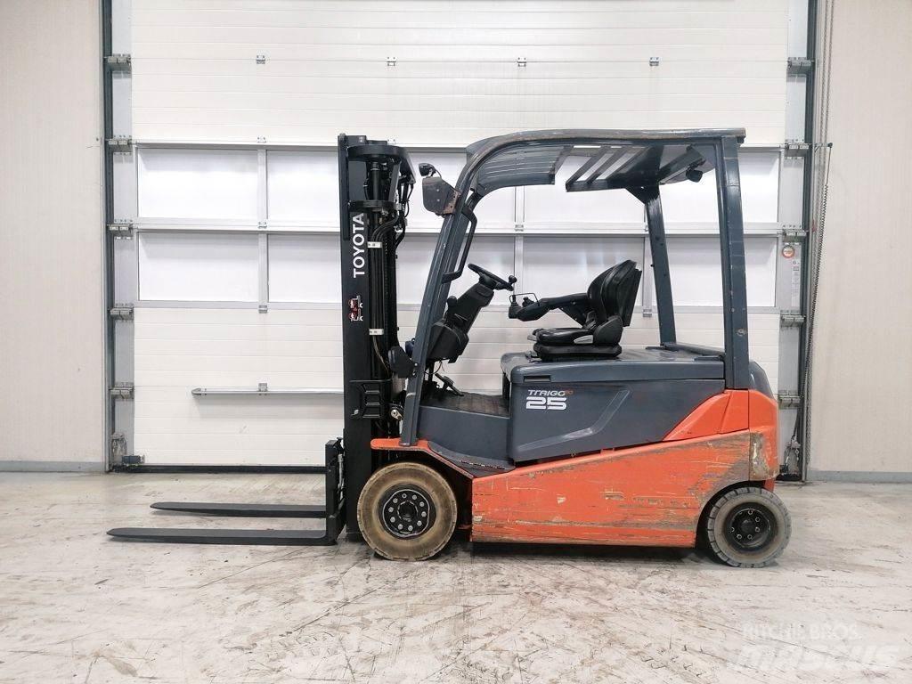 Toyota 8FBMT25 Electric Forklifts