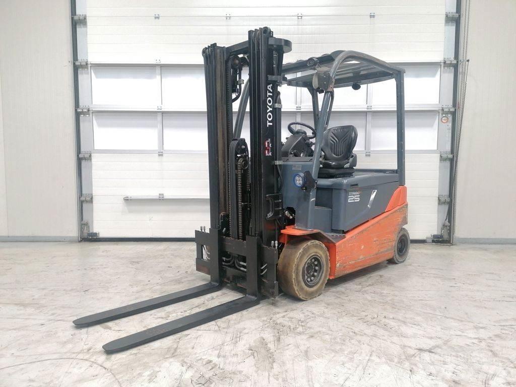 Toyota 8FBMT25 Electric Forklifts