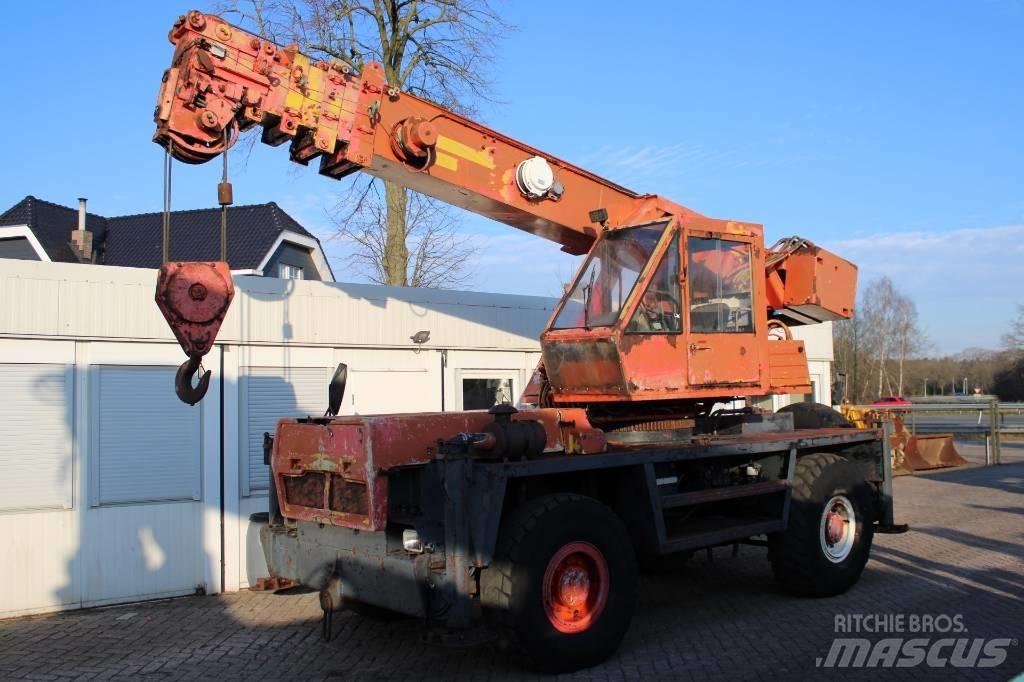 PPM 1409 Mobile and all terrain cranes