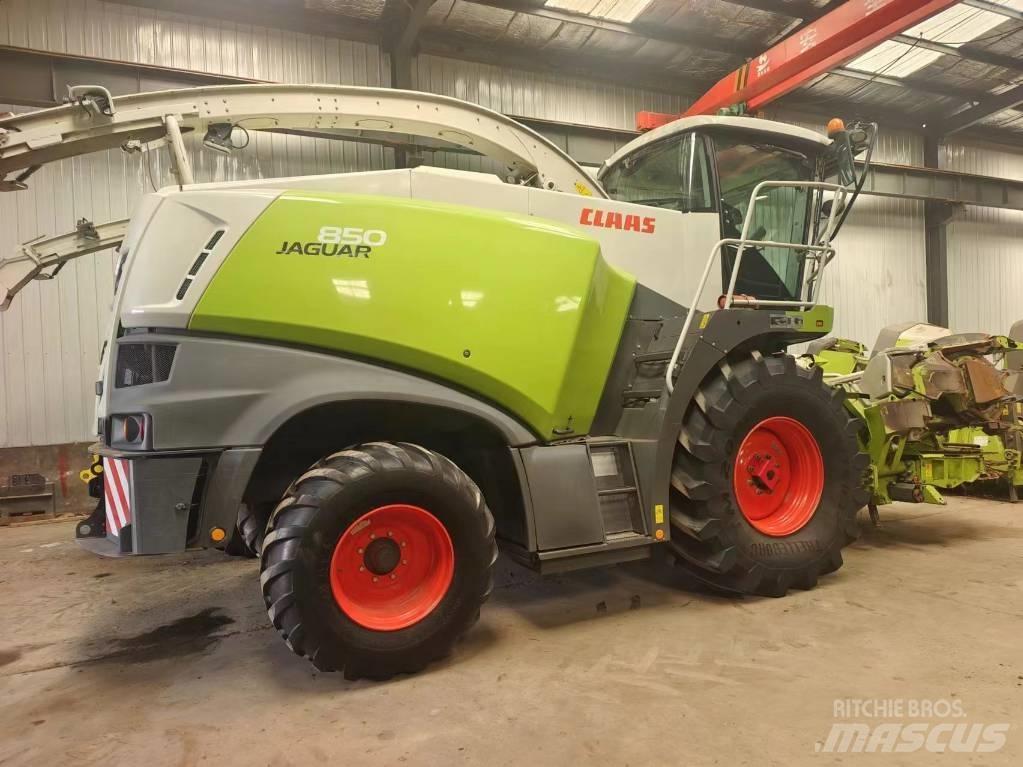 CLAAS Jaguar 850 Foragers